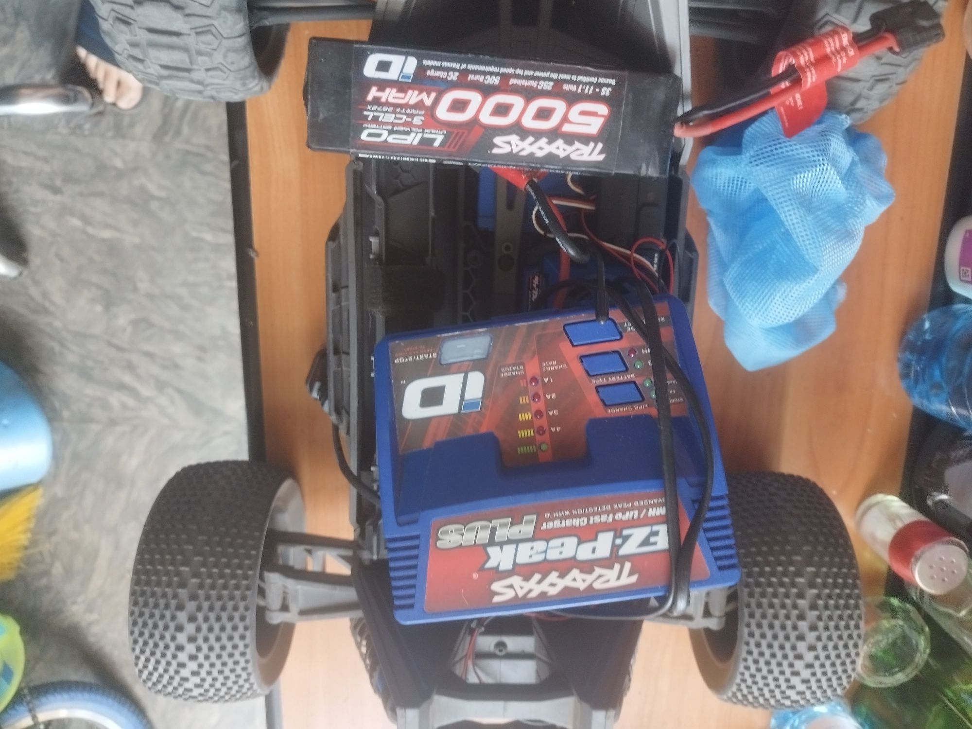 Traxxas maxx ,rc рц