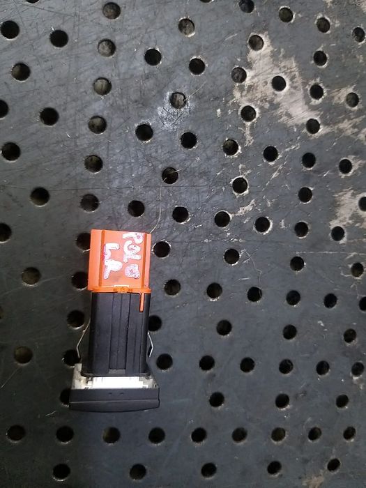 Buton presiune roti vw polo 6r 1k09271218