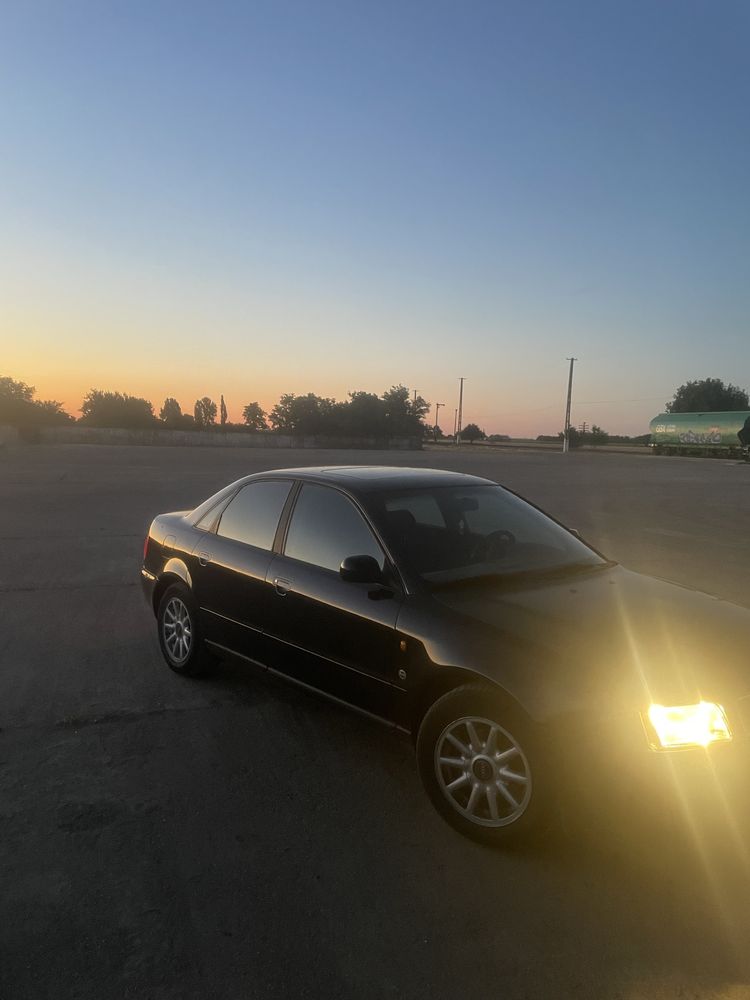 Audi a4 b5 1.8 benzina
