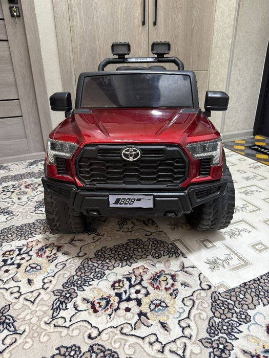 Детский электромобиль