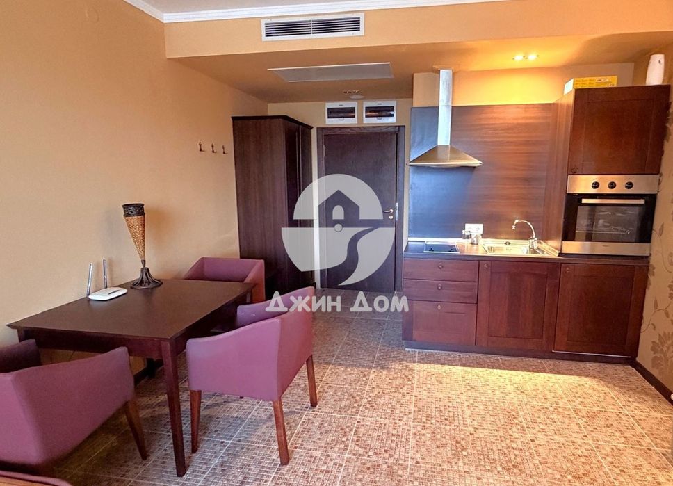 Продава се Двустаен апартамент в к.к. Слънчев бряг - 68 кв.м за 1398 €/кв.м - Снимка #2