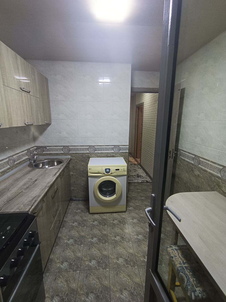 Продам 1 комнатную, Чиланзар 25 квартал,Аквапарк