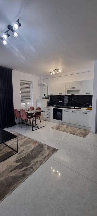Apartament cu 2 camere de închiriat
