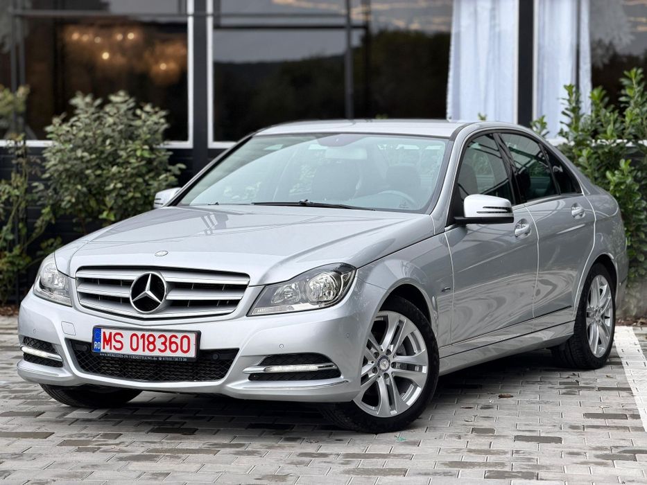 Mercedes Benz C180 ~Avantgarde~Automat~Navi~Carlig