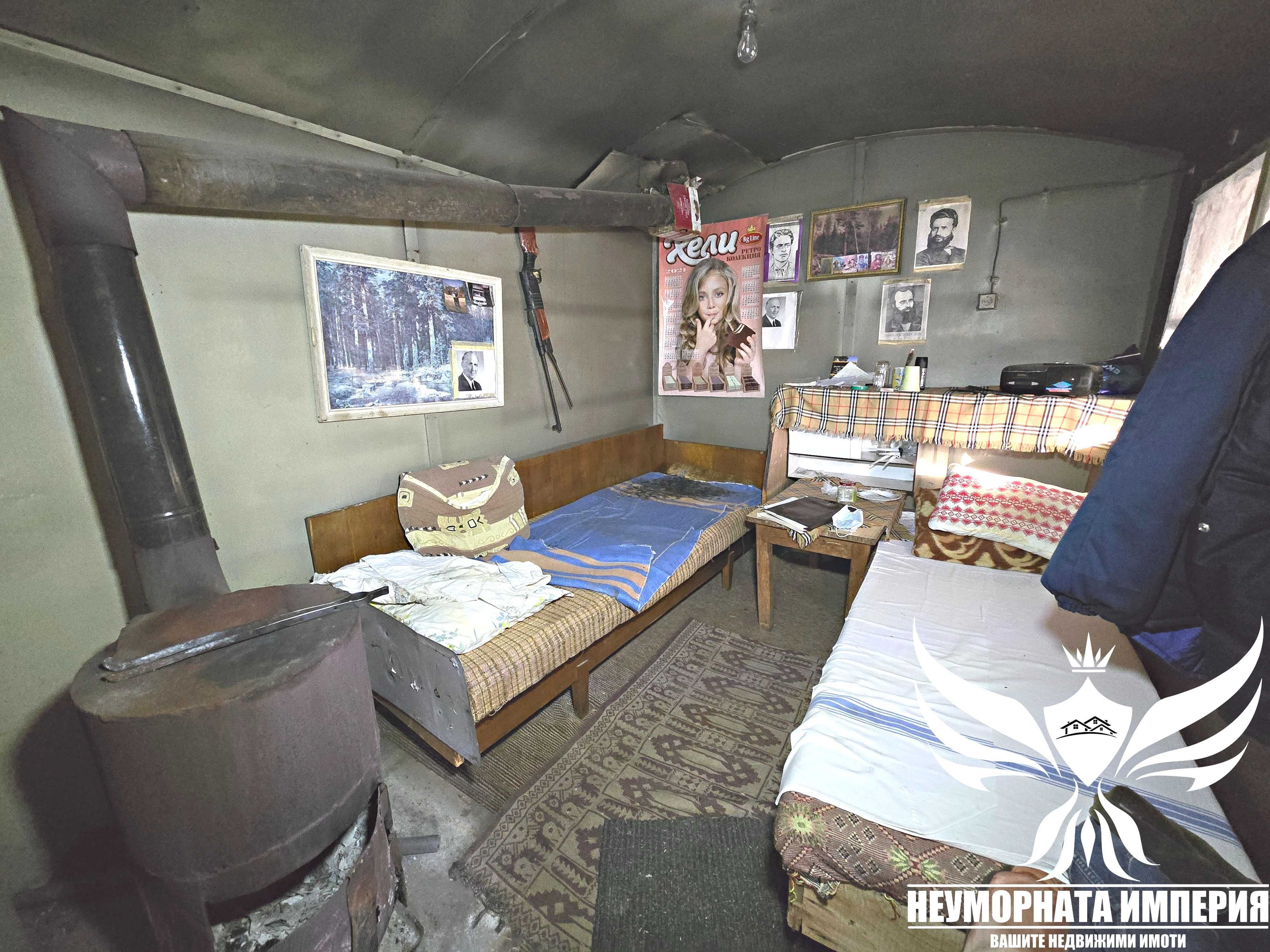 Под наем помещение склад 80РЗП и земя 1192кв в гр.Асеновград