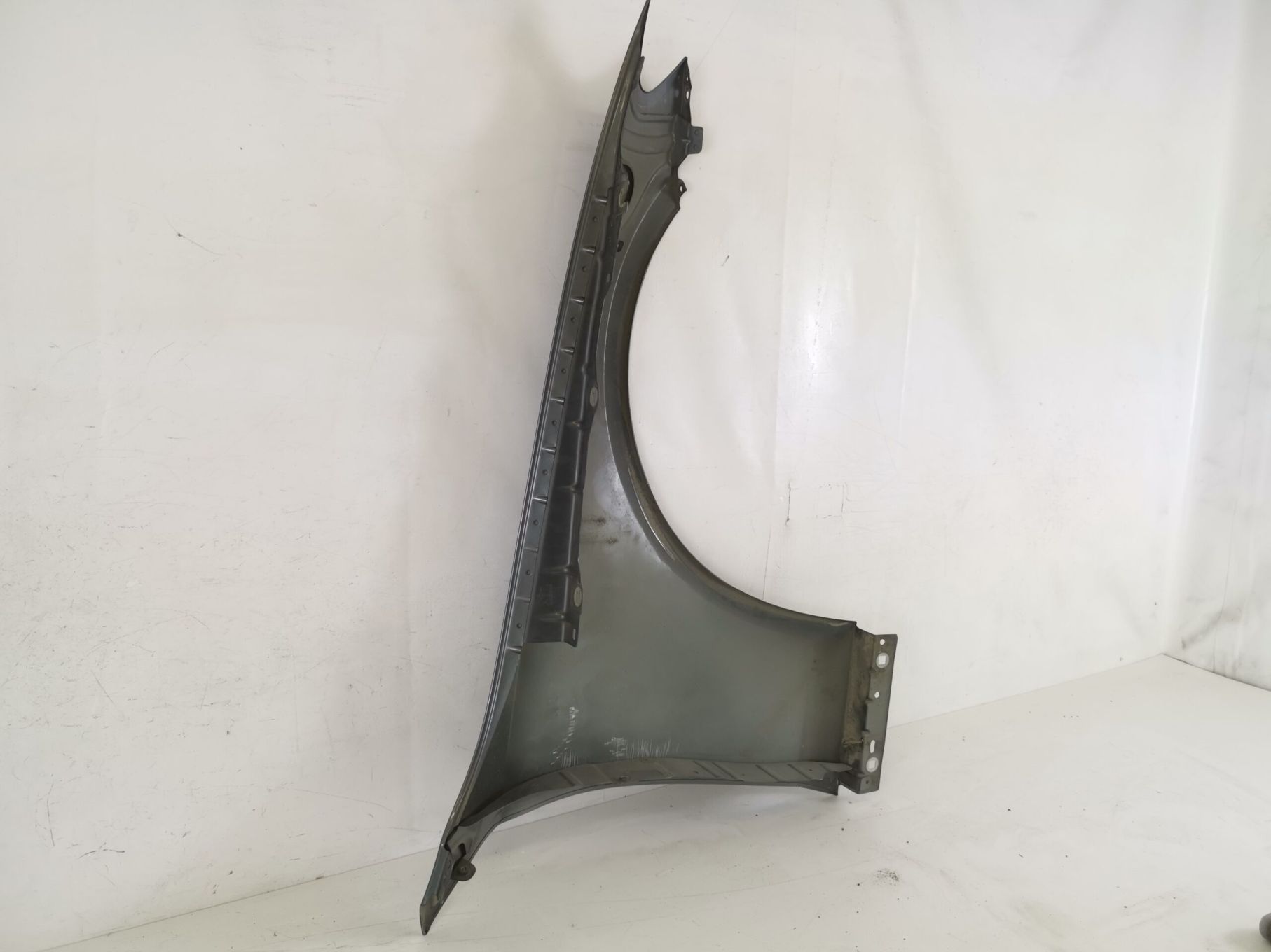 Aripa Fata Stanga Mercedes-Benz  E-Class W213 2016 2017 2018 2019 2020