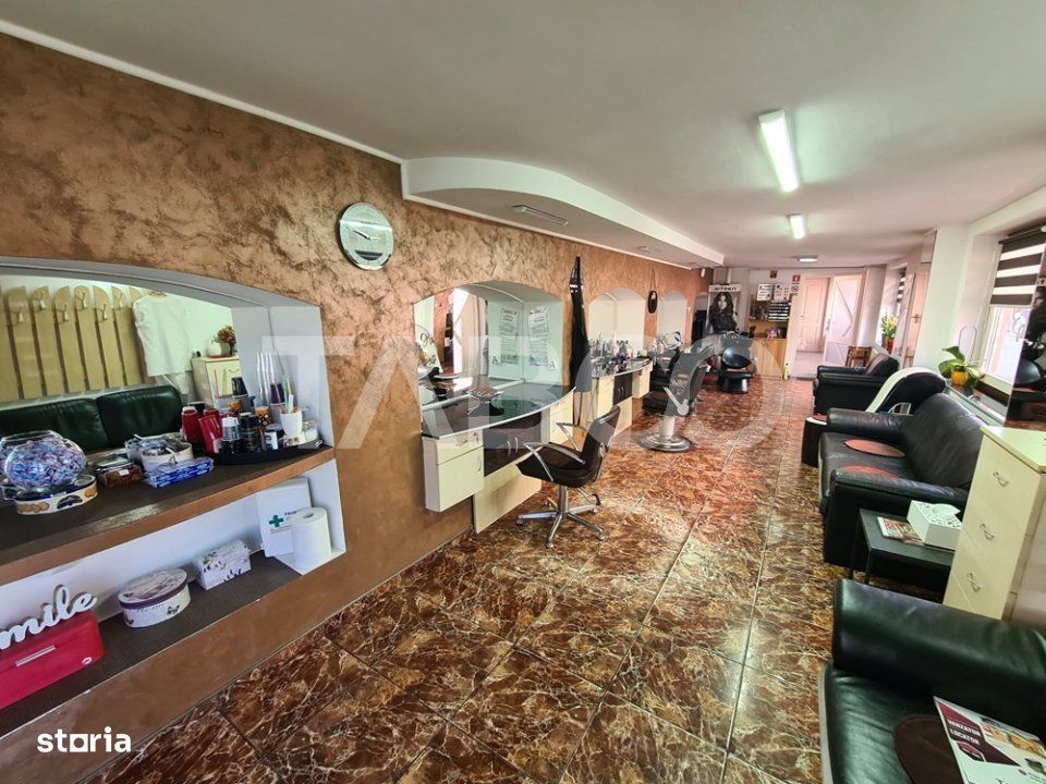 Casa cu spatiu comercial de vanzare in Sebes zona centrala