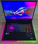 Vând sau schimb cu cross laptop gaming asus rog strix