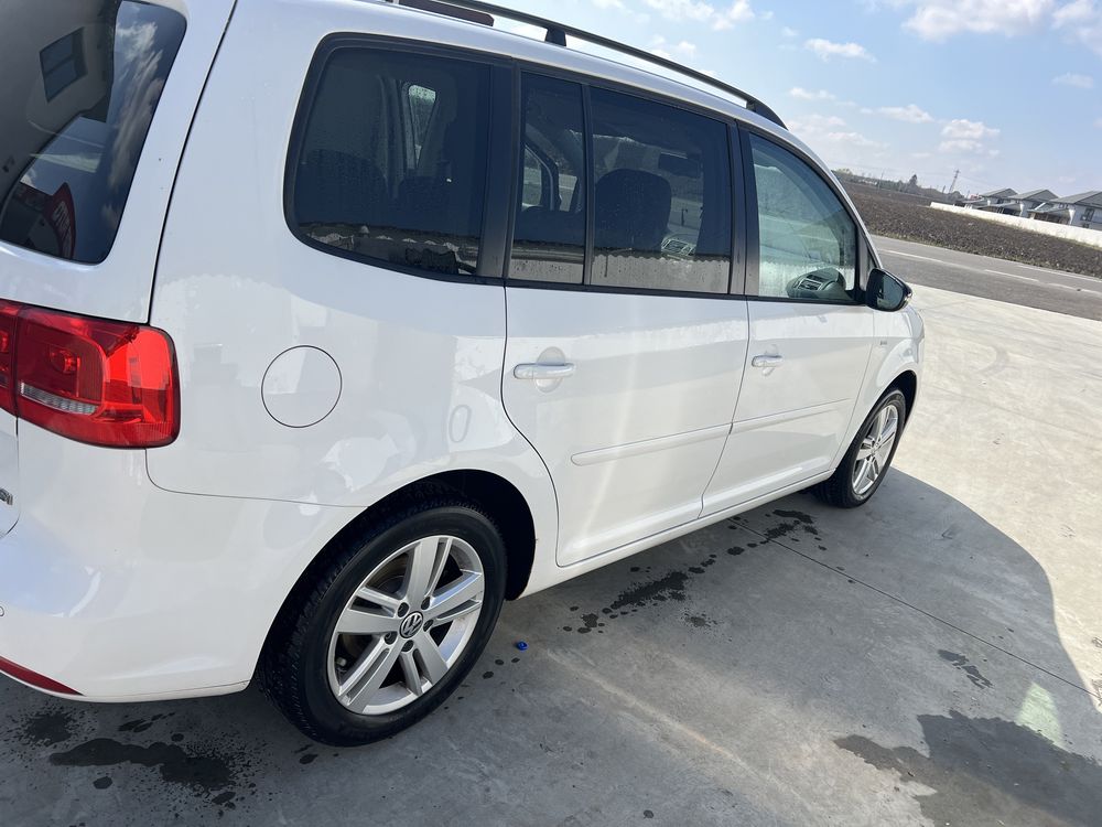 Volkswagen Touran 2013