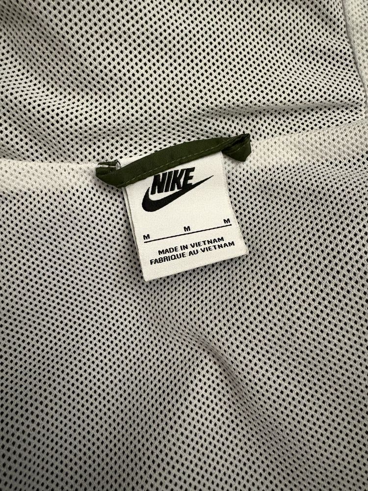 Nike анцузи