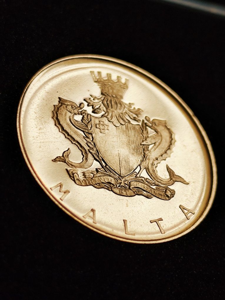 10 лири 1972 год." Кенур- огнище", Малта,злато 6.00 гр.,917/1000 (22 к