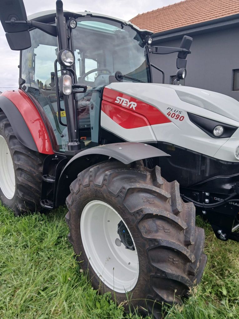 Tractor steyr 4090 plus