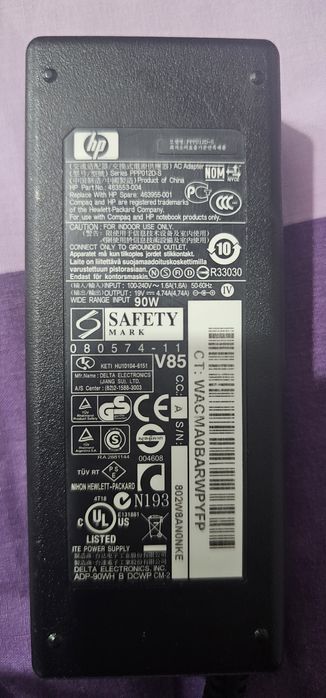 Încărcător laptop HP original 19V 4.74A 90W – stare foarte bună