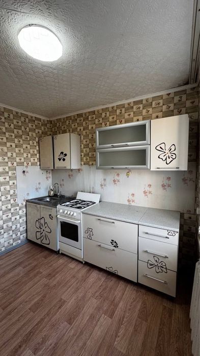 Продам трехкомнатную квартиру
