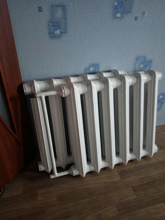 Продам чугун батареи