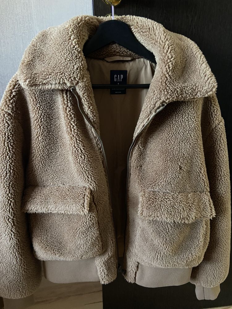 Зимно яке Gap