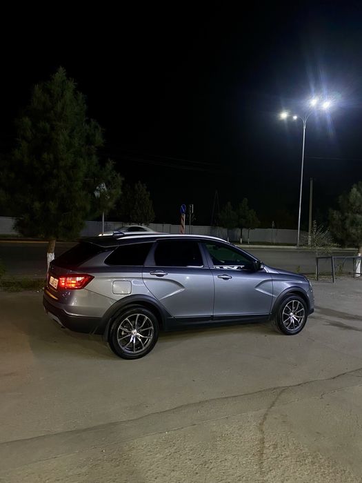 Lada vesta sw kross Holati zoʻr hama dakument boladi