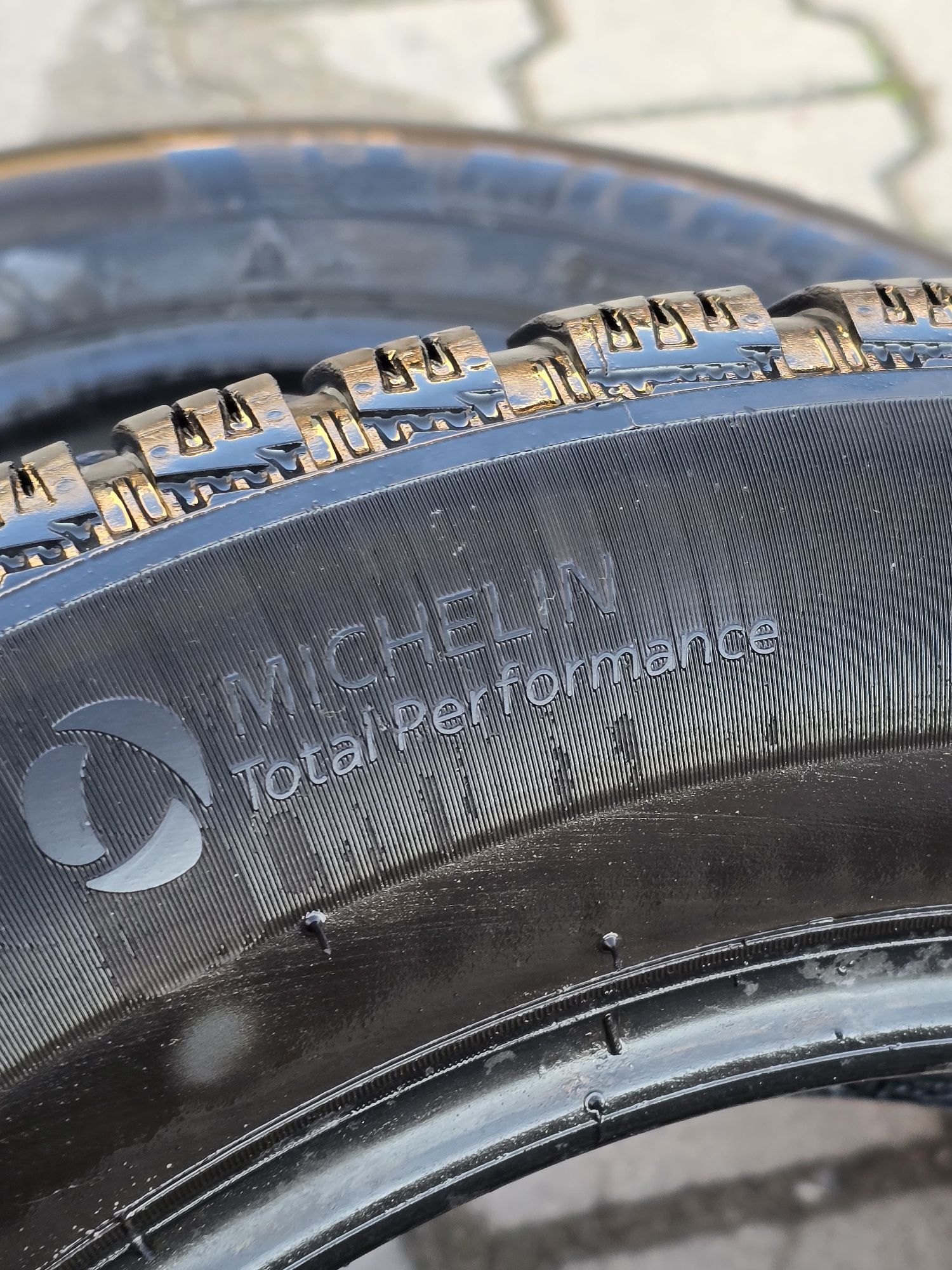 123 456 . .Michelin