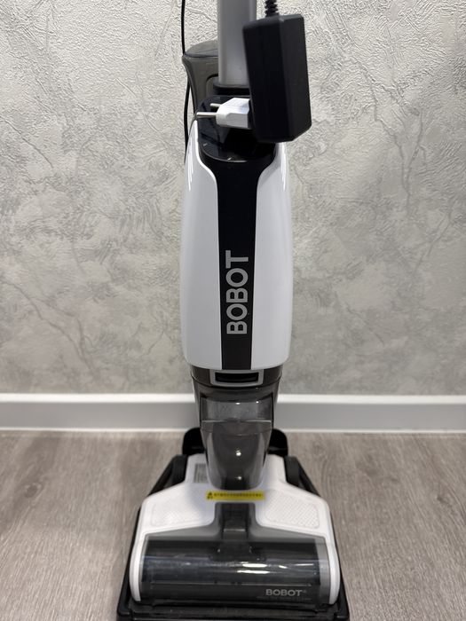 Пылесос Bobot,  в хорошем состоянии