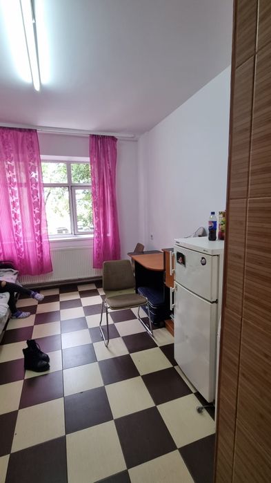 1 camera mobilata NiCOLiNA Et 1 BV.D