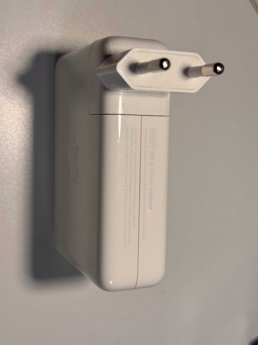 Адаптер питания Apple 140вт/USB-C Power Adapter 140w