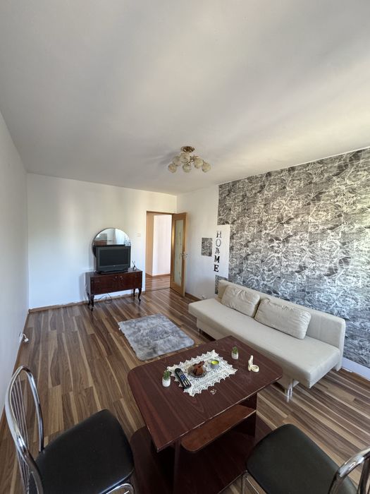 Apartament ultracentral decomandat in Regim Hotelier