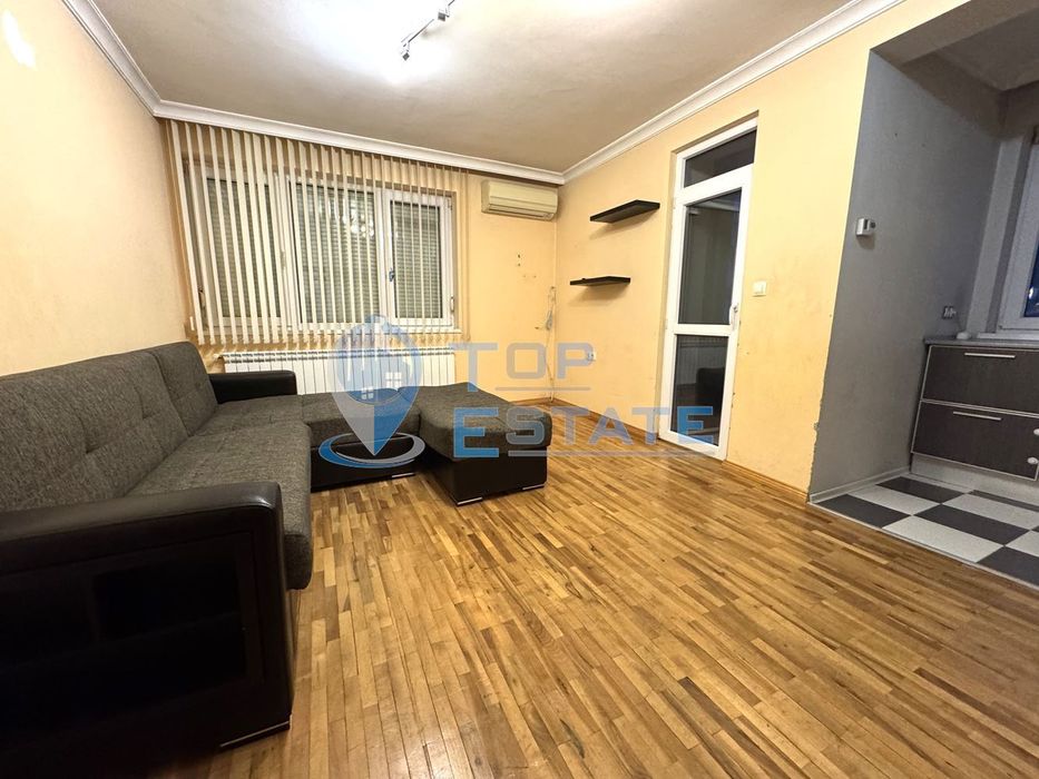 Ремонтиран газифициран мезонет с две спални в квартал Колю Фичето, гр