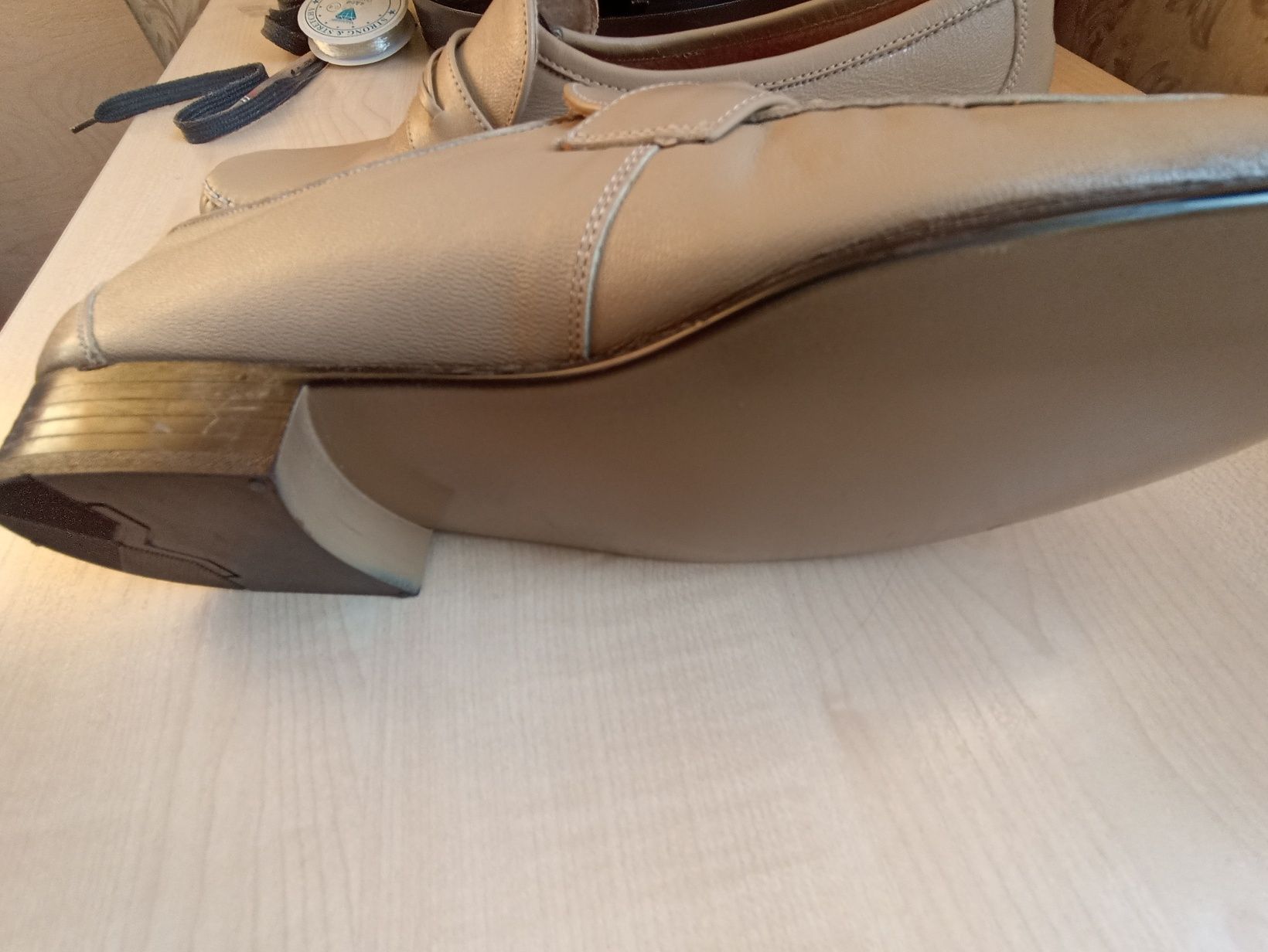 Продам раритетные туфли сделанные в югославии