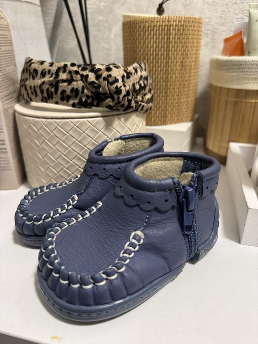 Бебешки зимни буйки за прохождане