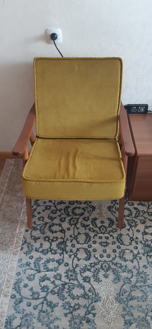 Продам советское кресло