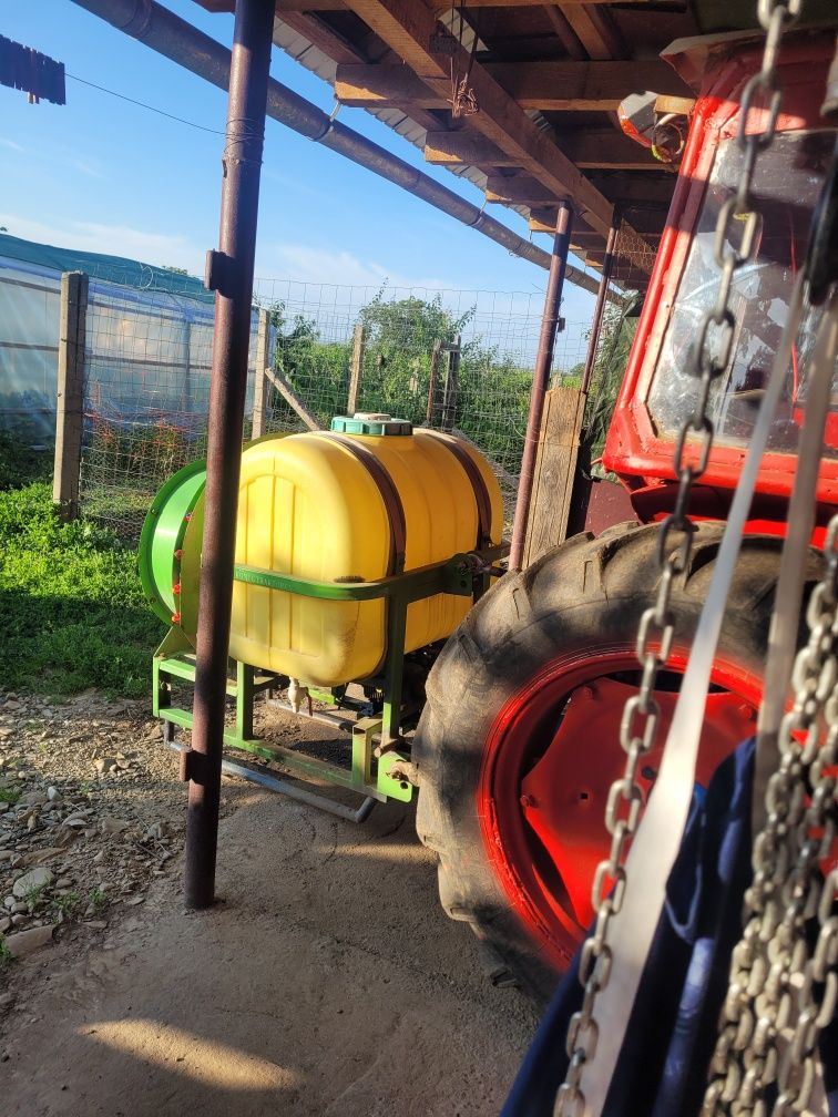 Tractor vr445cu utilaje