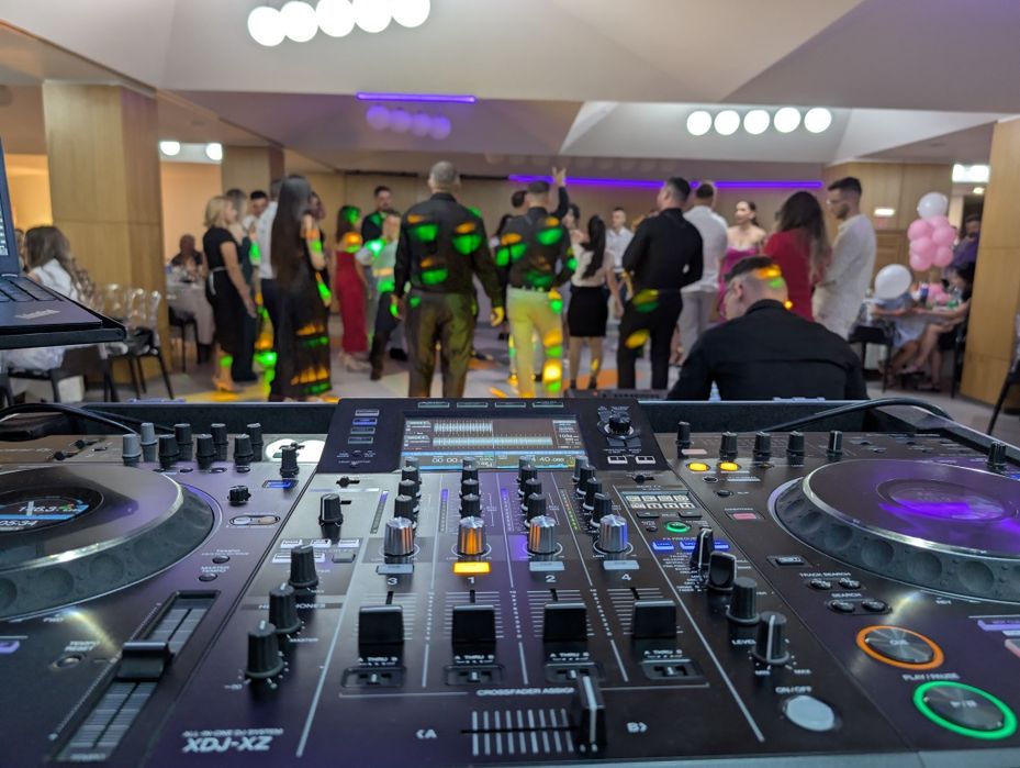 DJ & Sonorizari Evenimente & Schela de Lumini - BamSound