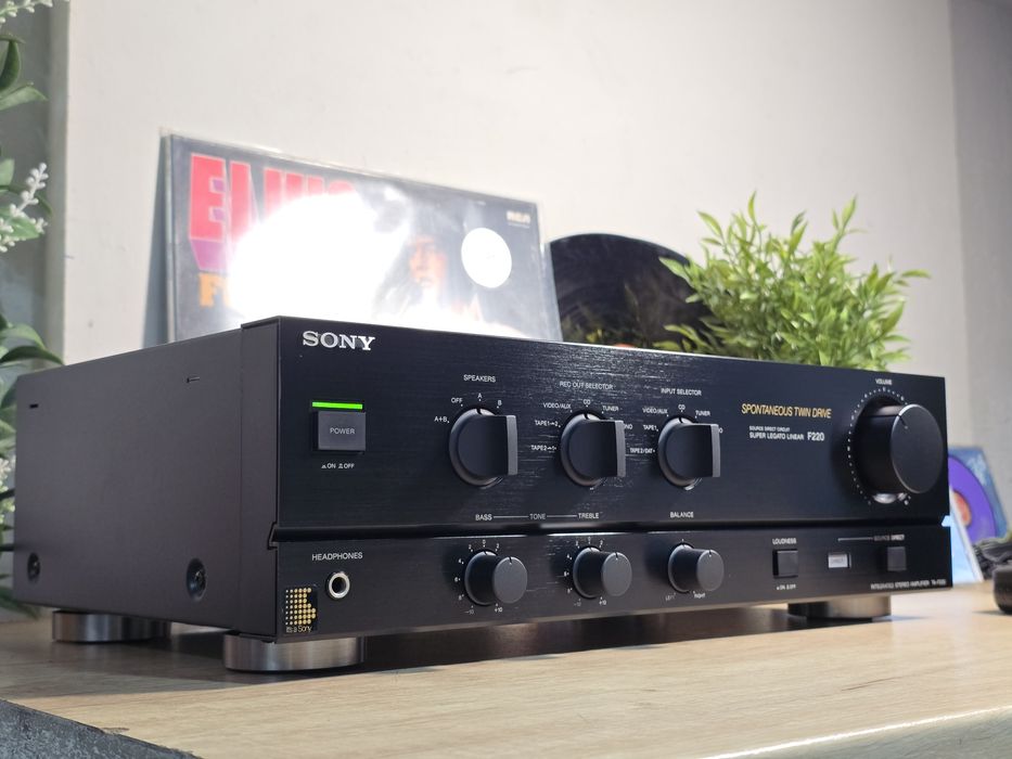 Amplificator SONY TA-F220A, made in japan, hifi stereo