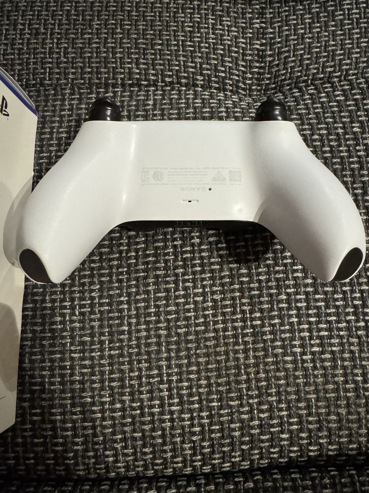 PS5 контролер (работи като PS4)