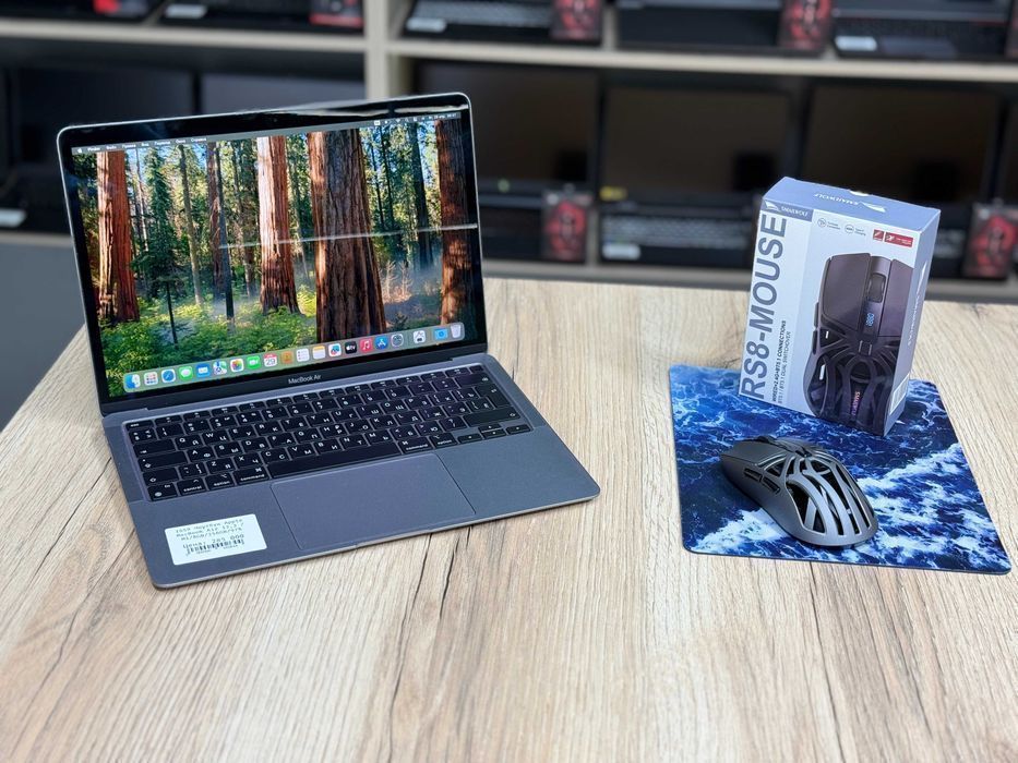 MacBook Air 13.3 M1 • 8GB • 256GB • Состояние отличное • Батарея 93%