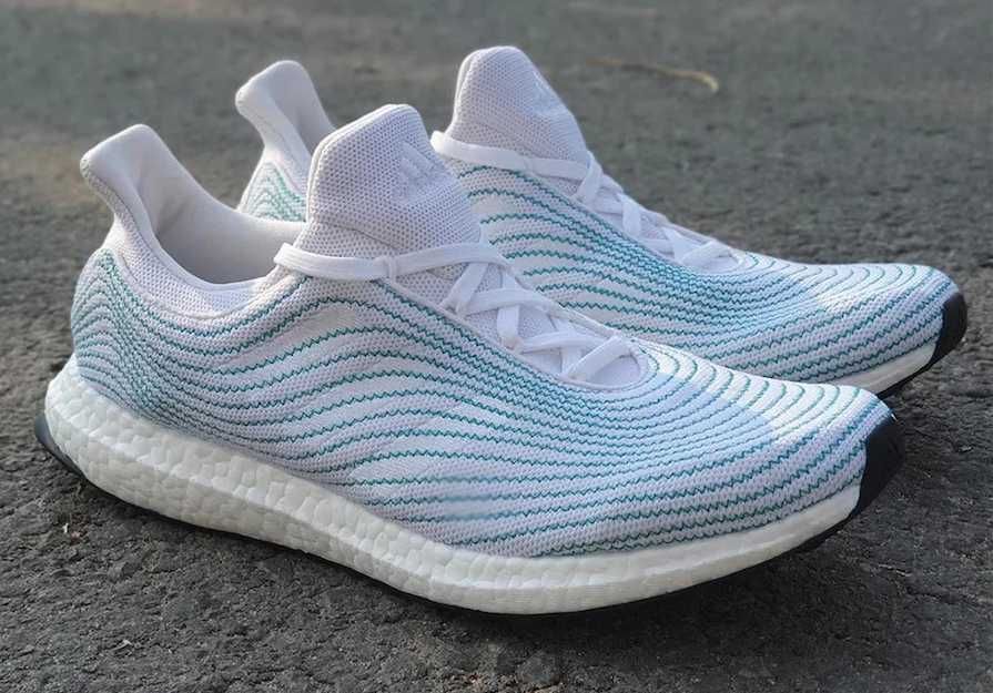 Оригинални Мъжки Маратонки *ADIDAS ULTRABOOST PARLEY * EU44 2/3