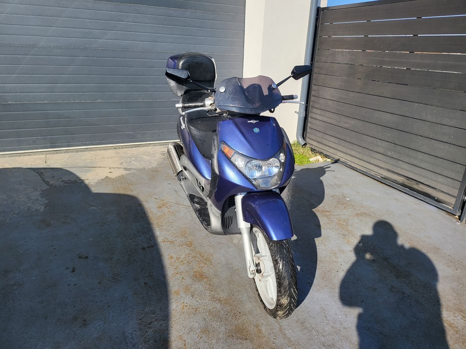 Piaggio Beverly 200 , citiți toata descrierea.