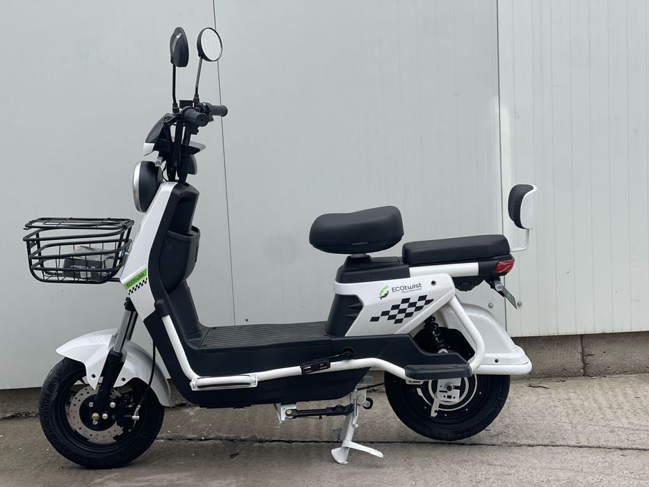 Scuter  electric fara permis 500W