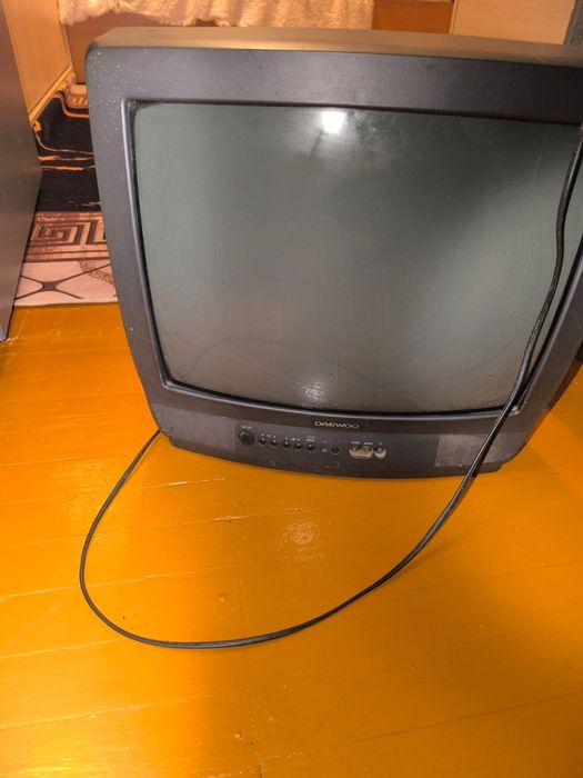 Продам телевизор