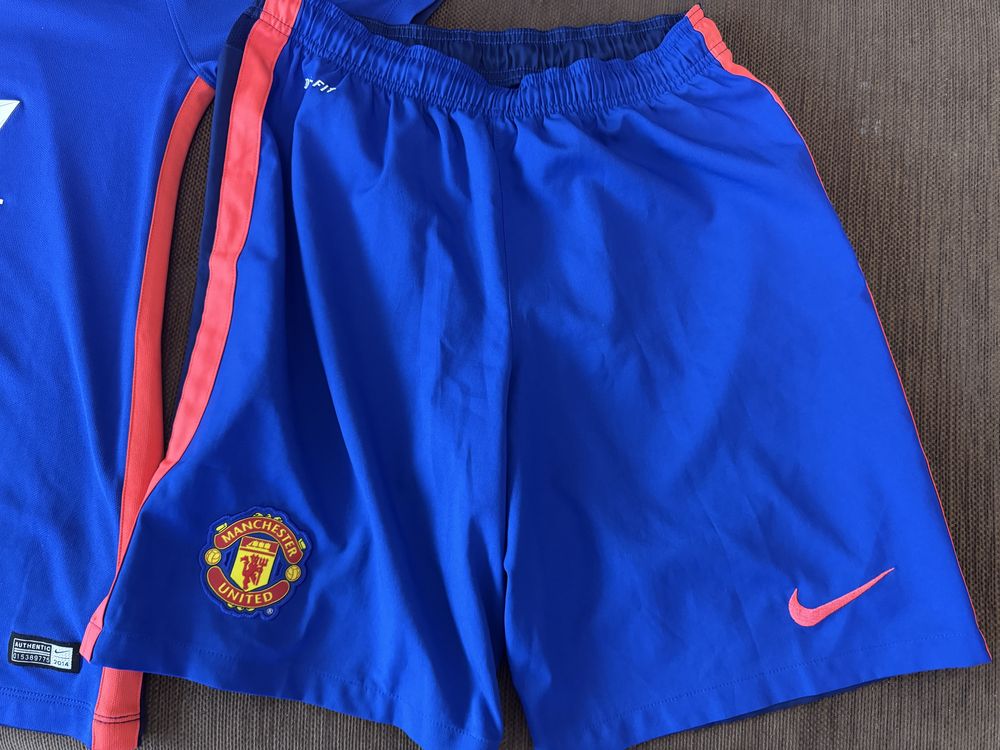 Echipament Oficial Nike FC Manchester United MUFC Original mărimea M