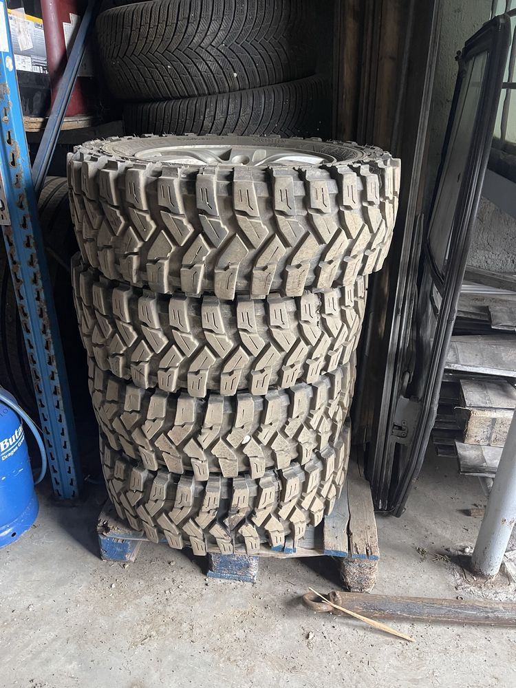 Vand jante cu anvelope 235/65 R17