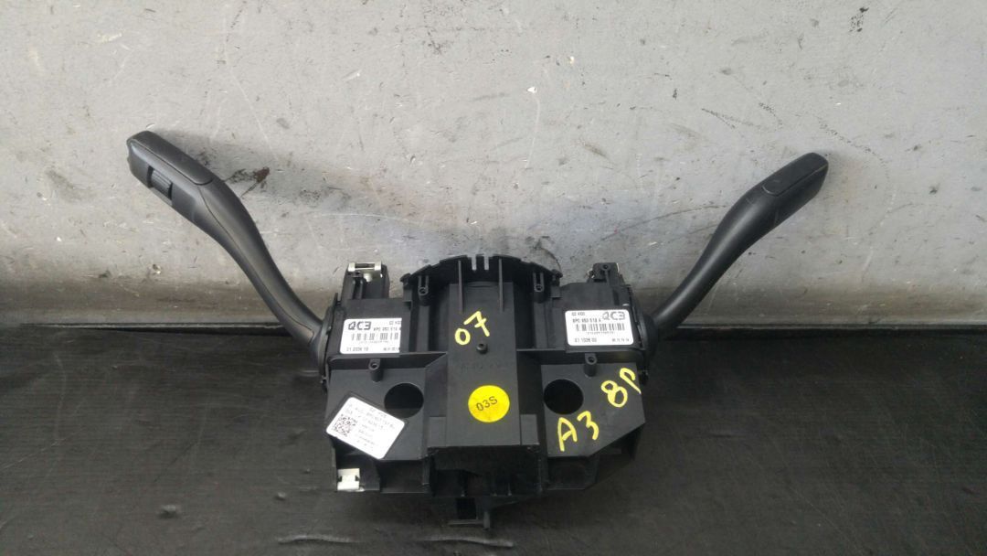 Bloc manete stergator semnalizare audi a3 8p 8p0953519a 8p0953513a 8p0907137bj