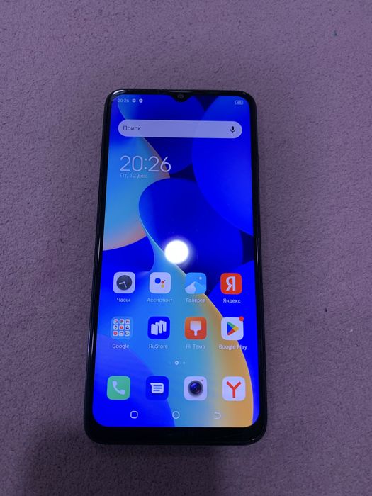 Продам техно спарк на 64 гб