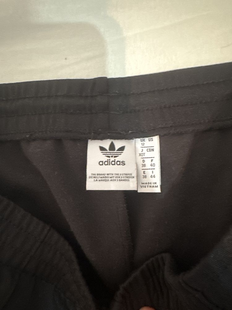 vand pantaloni adidas Beckenbauer