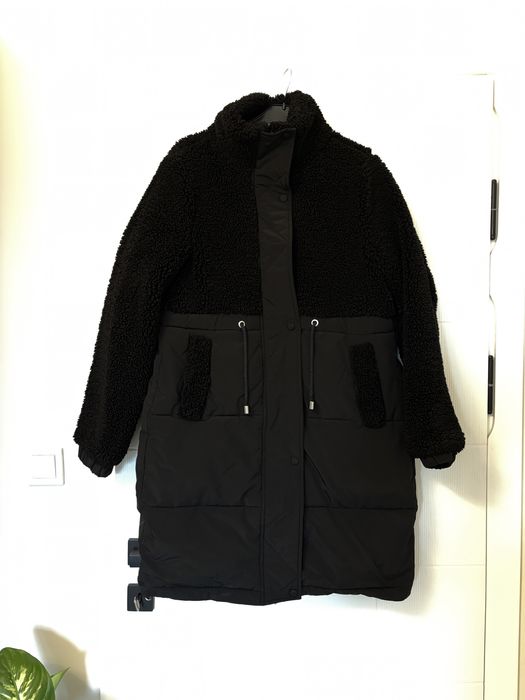 Дамско черно яке с каракул