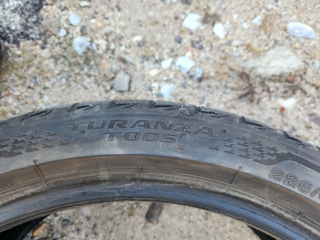 225 40 18 Bridgestone