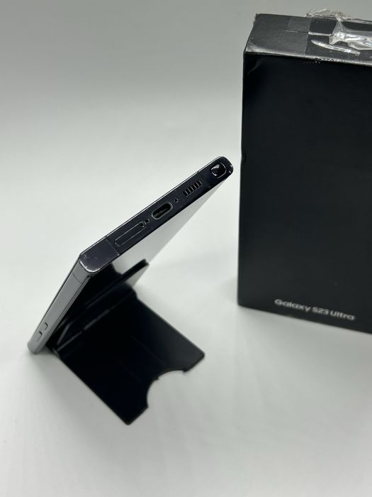 Samsung Galaxy S23 ULTRA - 256Gb - Impecabil - Ciobitura sticla
