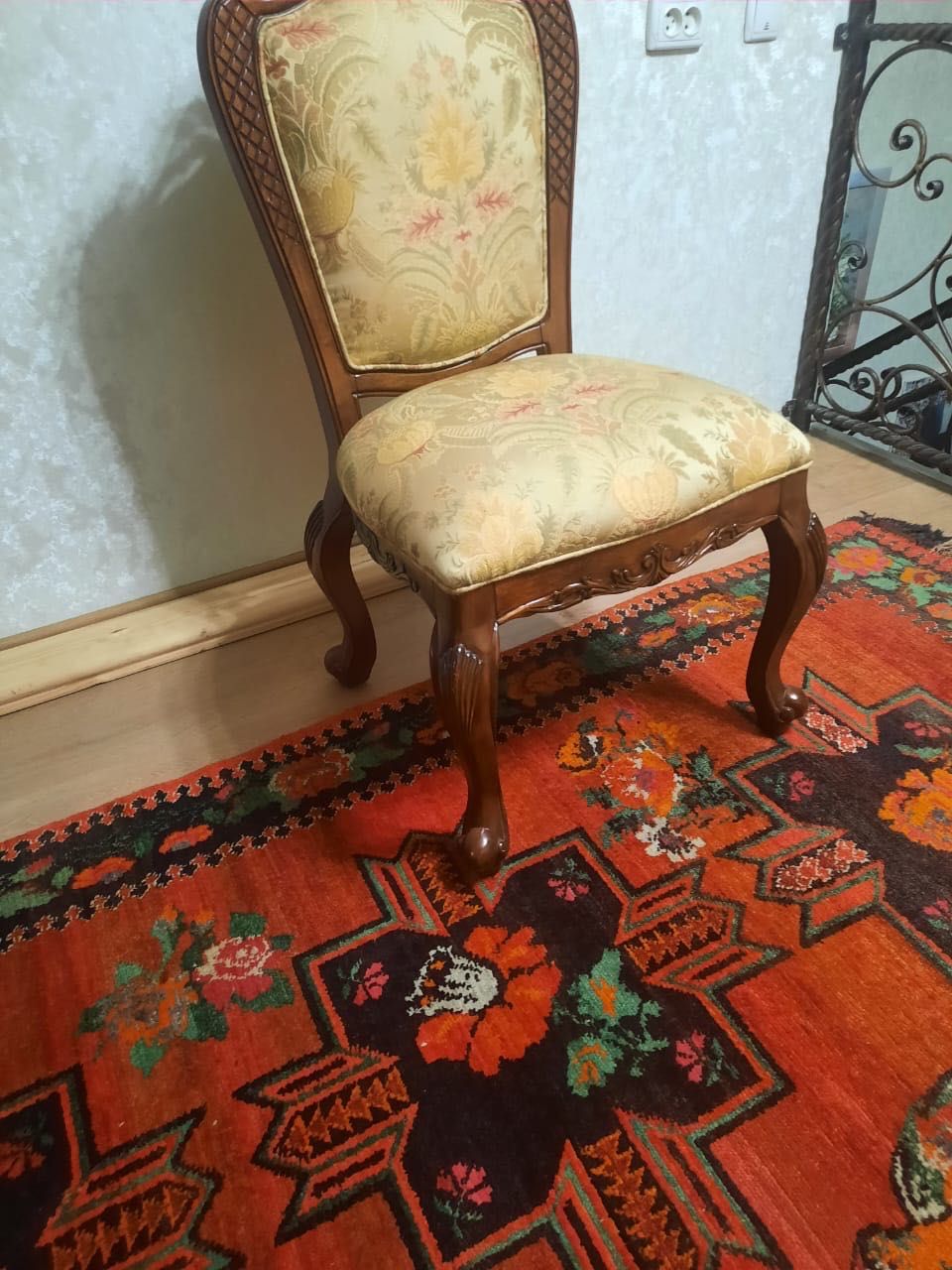 СРОЧНО! Стулья из натурального дерева