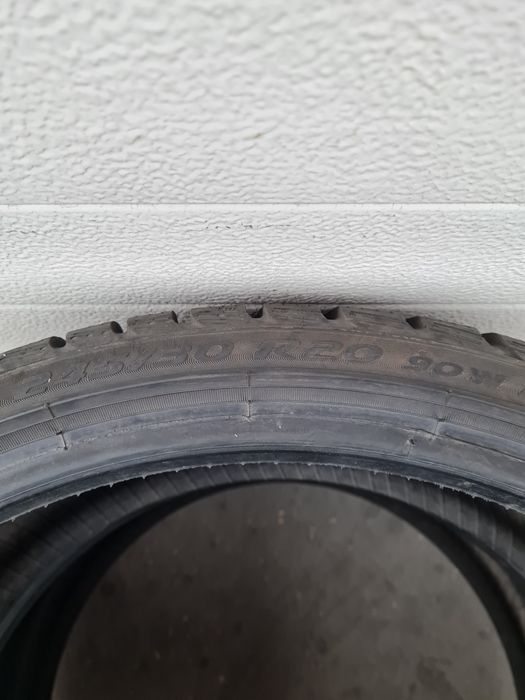 Зимни гуми 2 броя PIRELI SottoZero3 245 30 R20 дот 3817