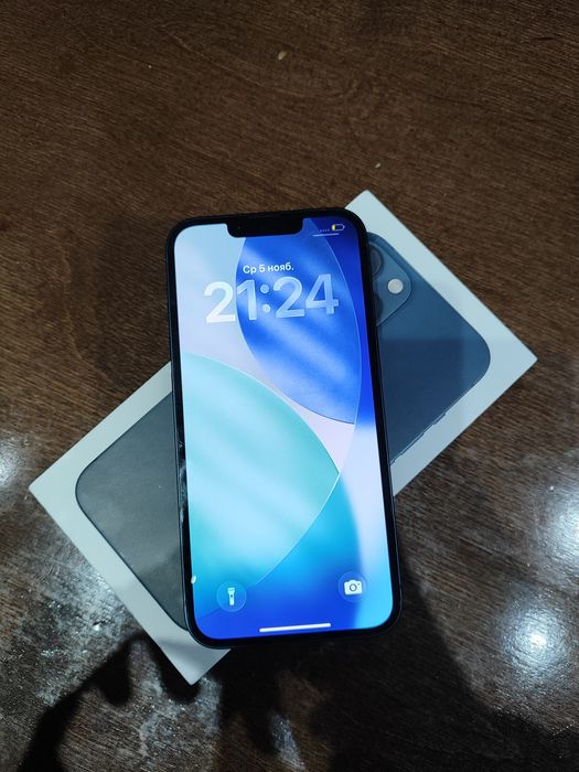 iPhone 13 / 128 GB с гарантией